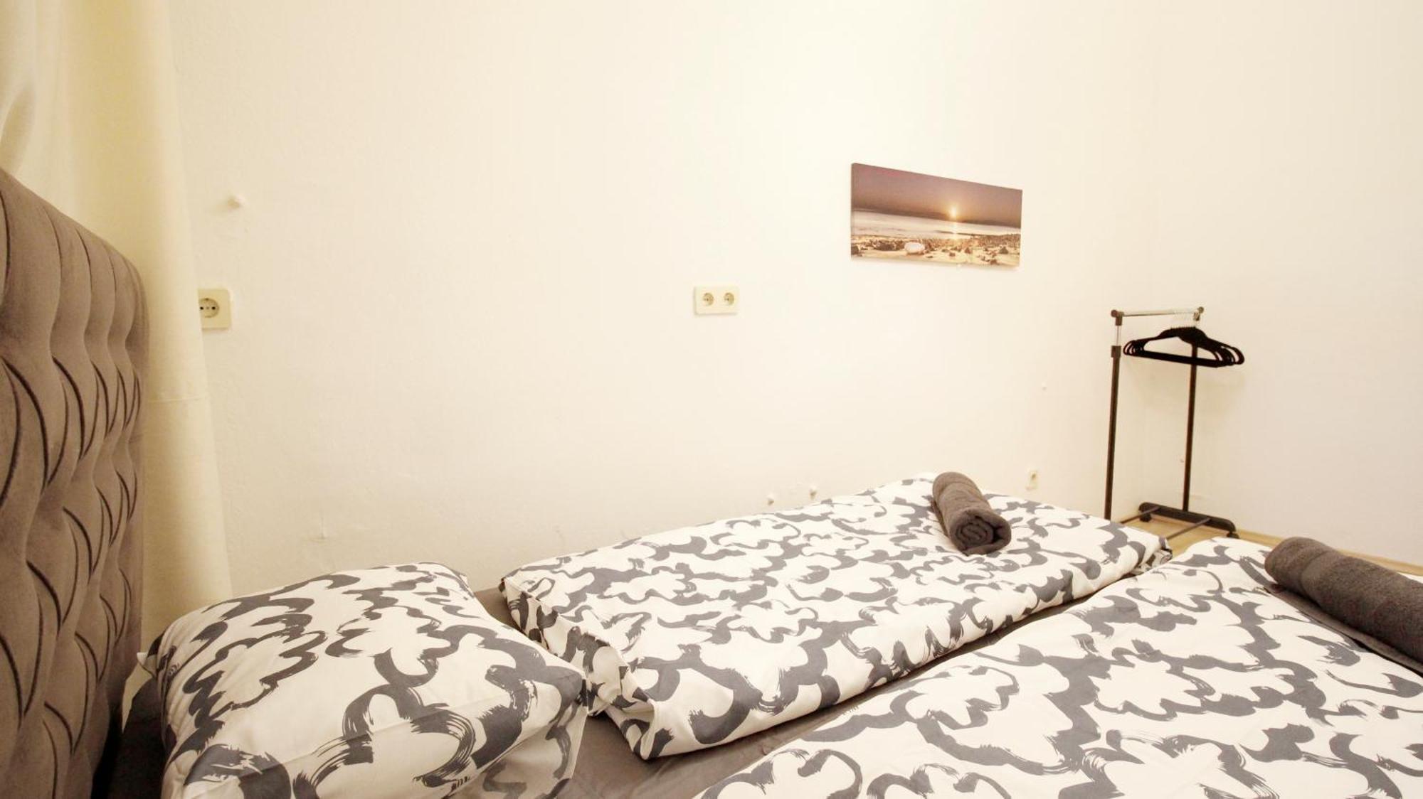 Comfortable Rooms Near Schonbrunn Palace ウィーン エクステリア 写真