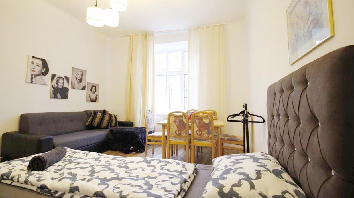 Comfortable Rooms Near Schonbrunn Palace ウィーン エクステリア 写真